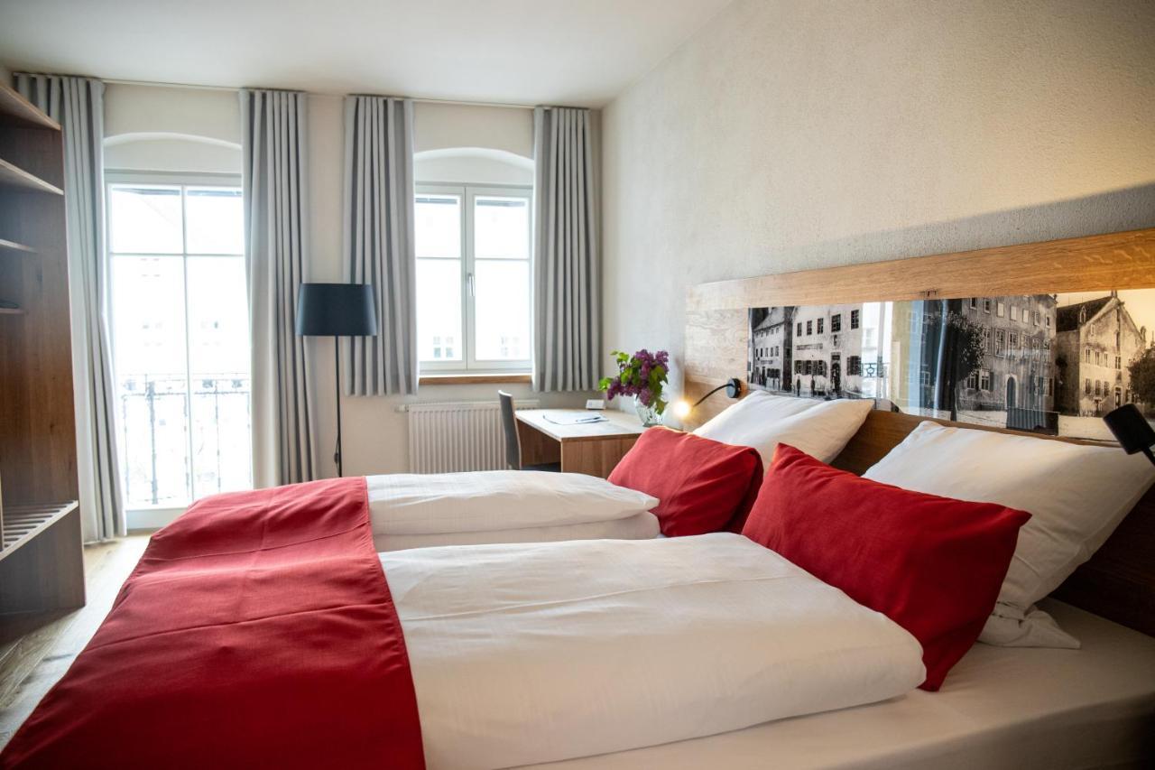 Altstadthotel Brauereigasthof Winkler Berching Exterior photo
